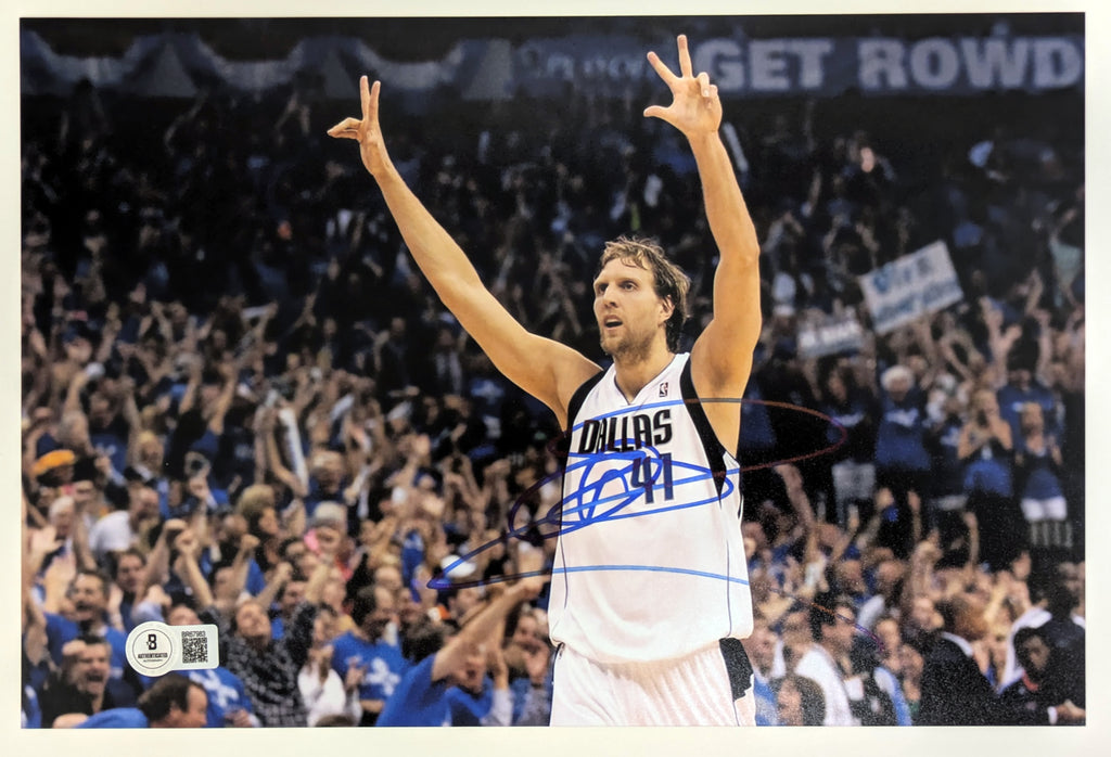 Dirk Nowitzki Autographed Dallas Mavericks 8x12 Photo Autographs Fan HQ