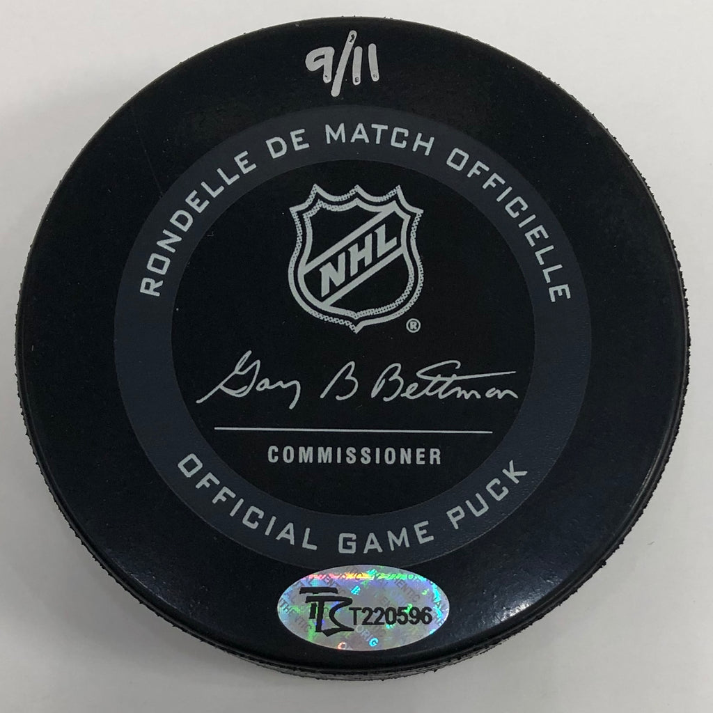 Zach Parise Autographed Dallas Official Game Puck w/ Game 1000 Inscription - 9/11