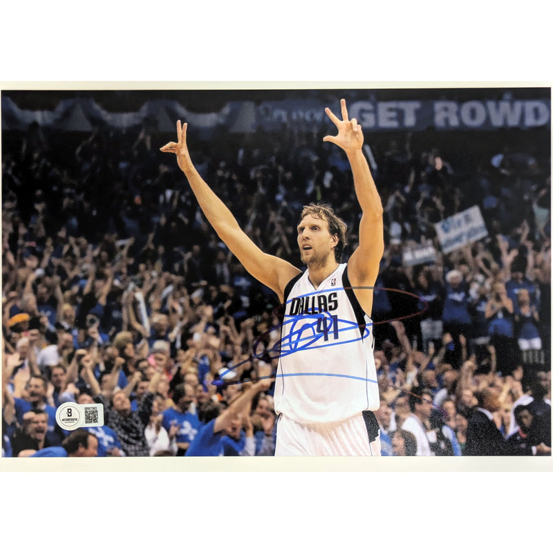 Dirk Nowitzki Autographed Dallas Mavericks 8x12 Photo Autographs Fan HQ