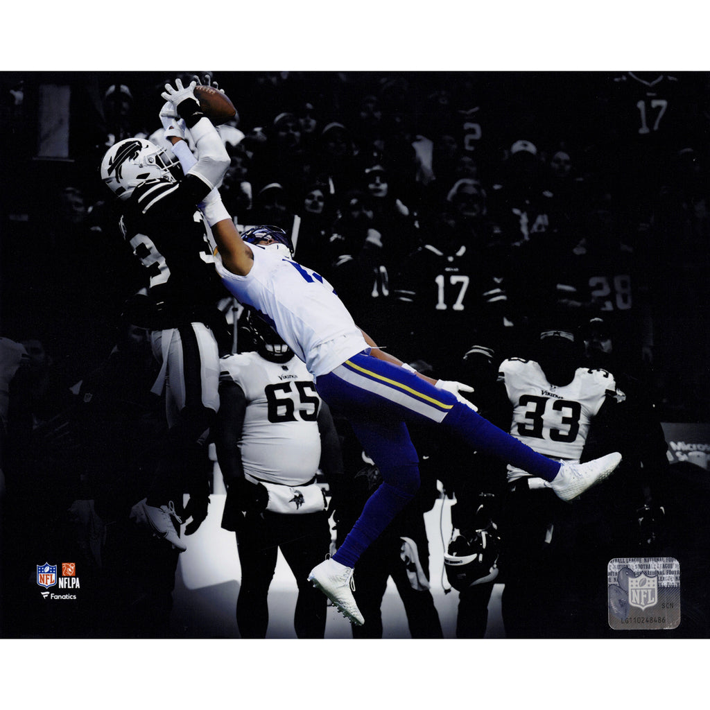 Justin Jefferson Unsigned Minnesota Vikings Spotlight Bills Catch 8x10 Photo Collectibles Fan HQ