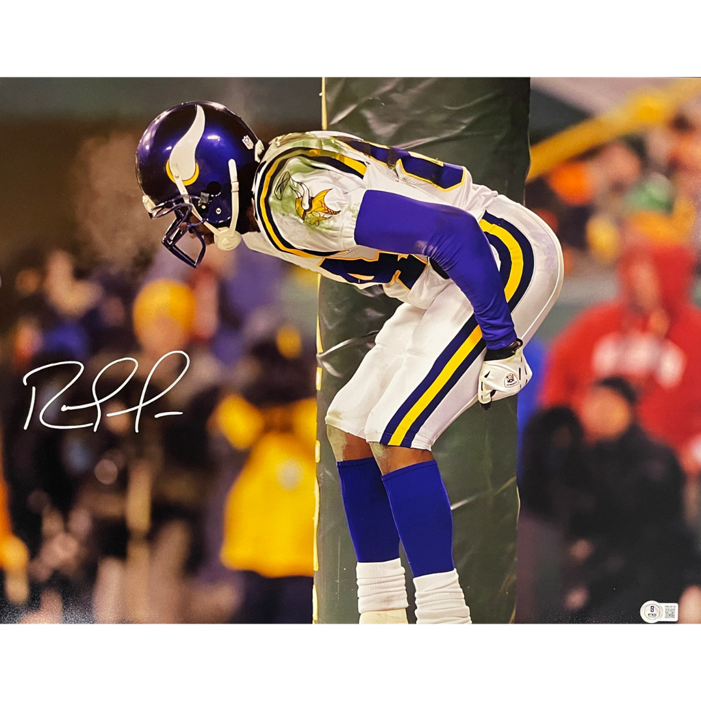 Randy Moss Autographed 16x20 "Mooning" Photo Autographs Fan HQ   