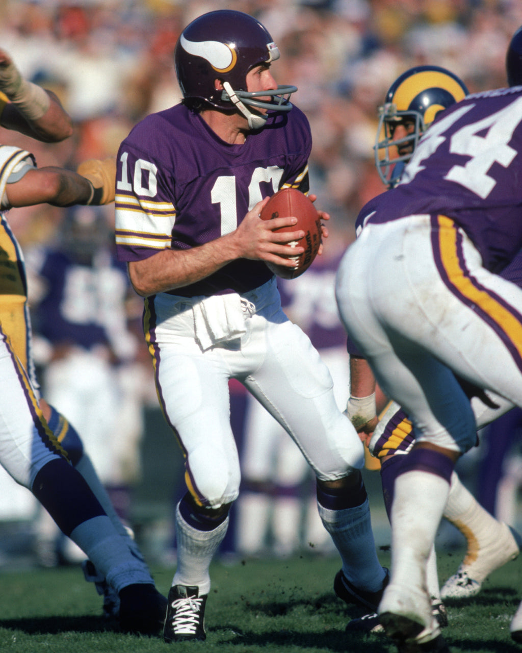 PRE-ORDER: Fran Tarkenton Autographed Minnesota Vikings 8x10 Photo w/ HOF Inscription Autographs FanHQ   