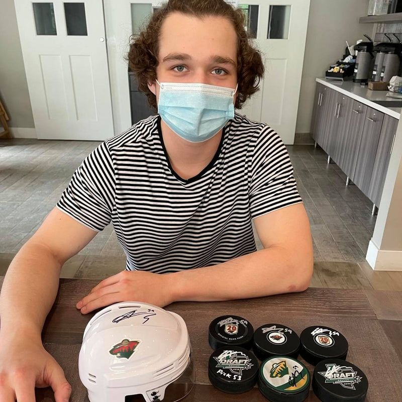 Calen Addison Signed 2018 NHL Draft Puck Minnesota Wild