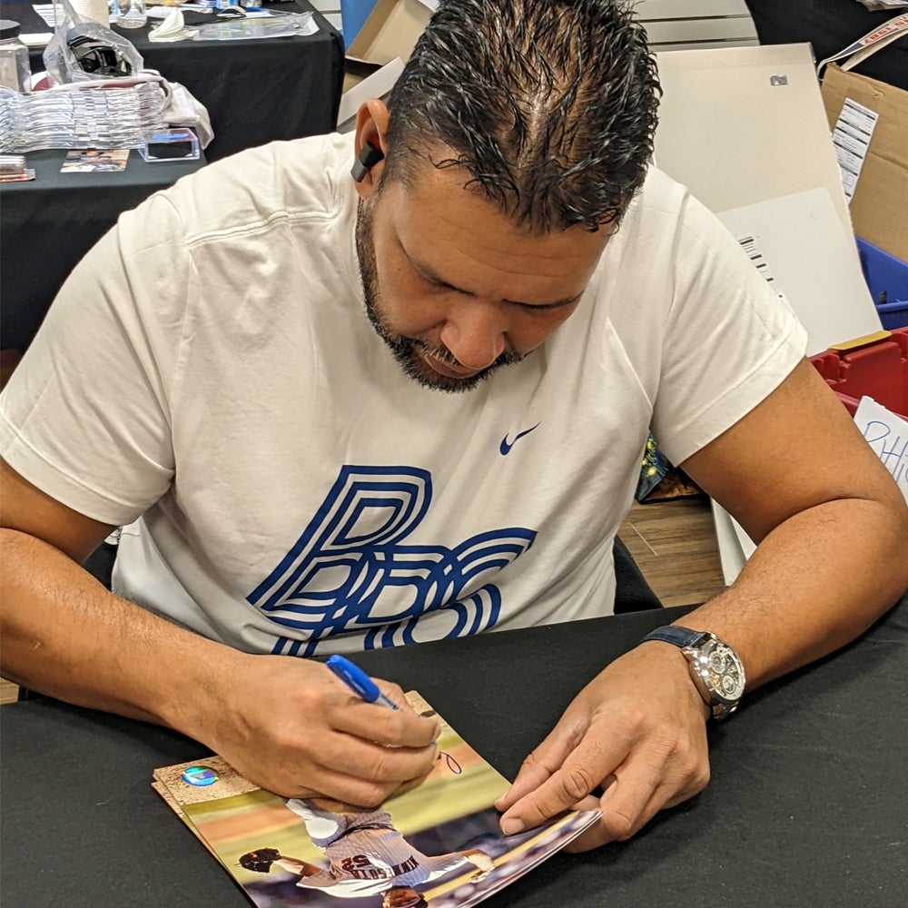 Carlos Silva Autographed Minnesota Twins 8x10 Photo Autographs Fan HQ   